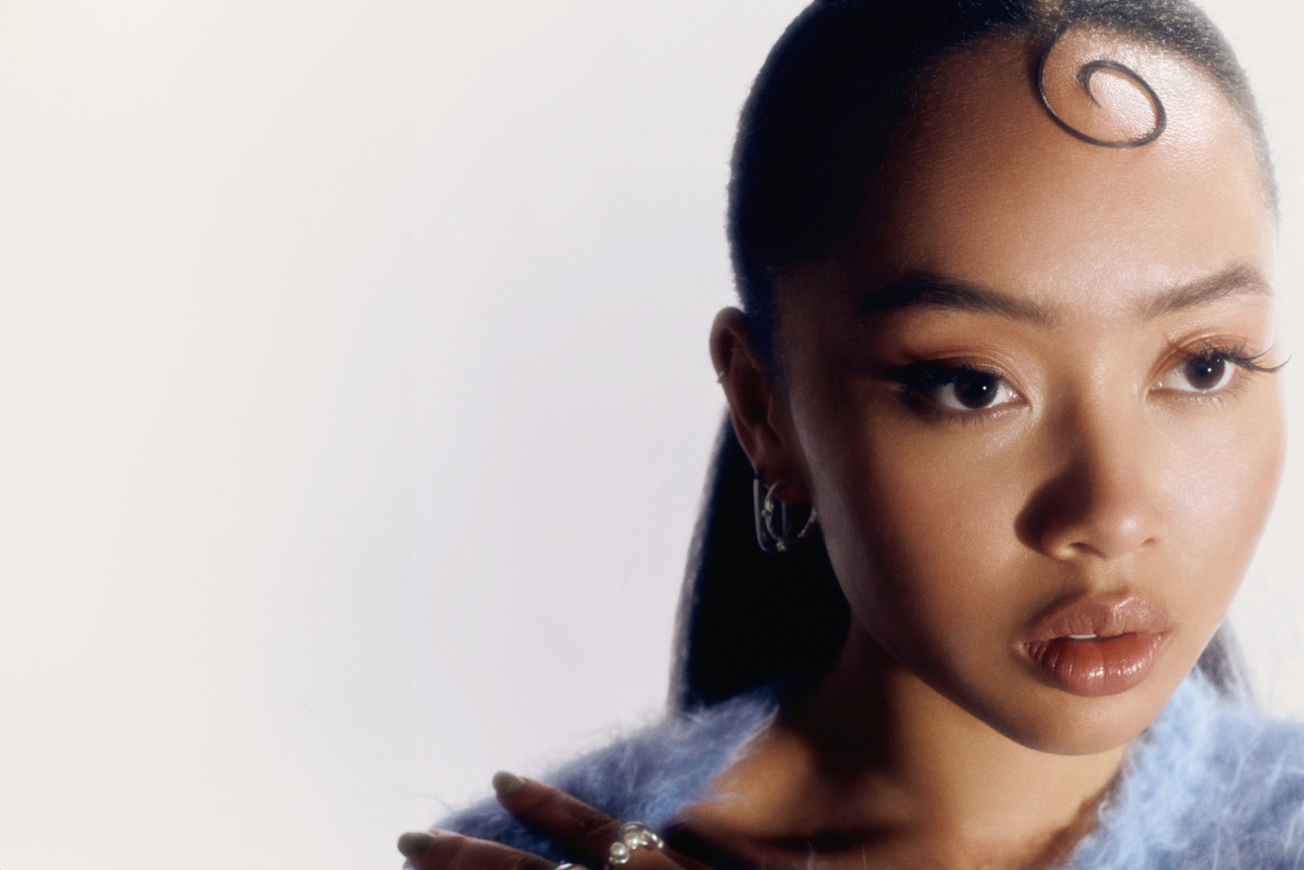 Griff has released her new single, ‘Miss Me Too’