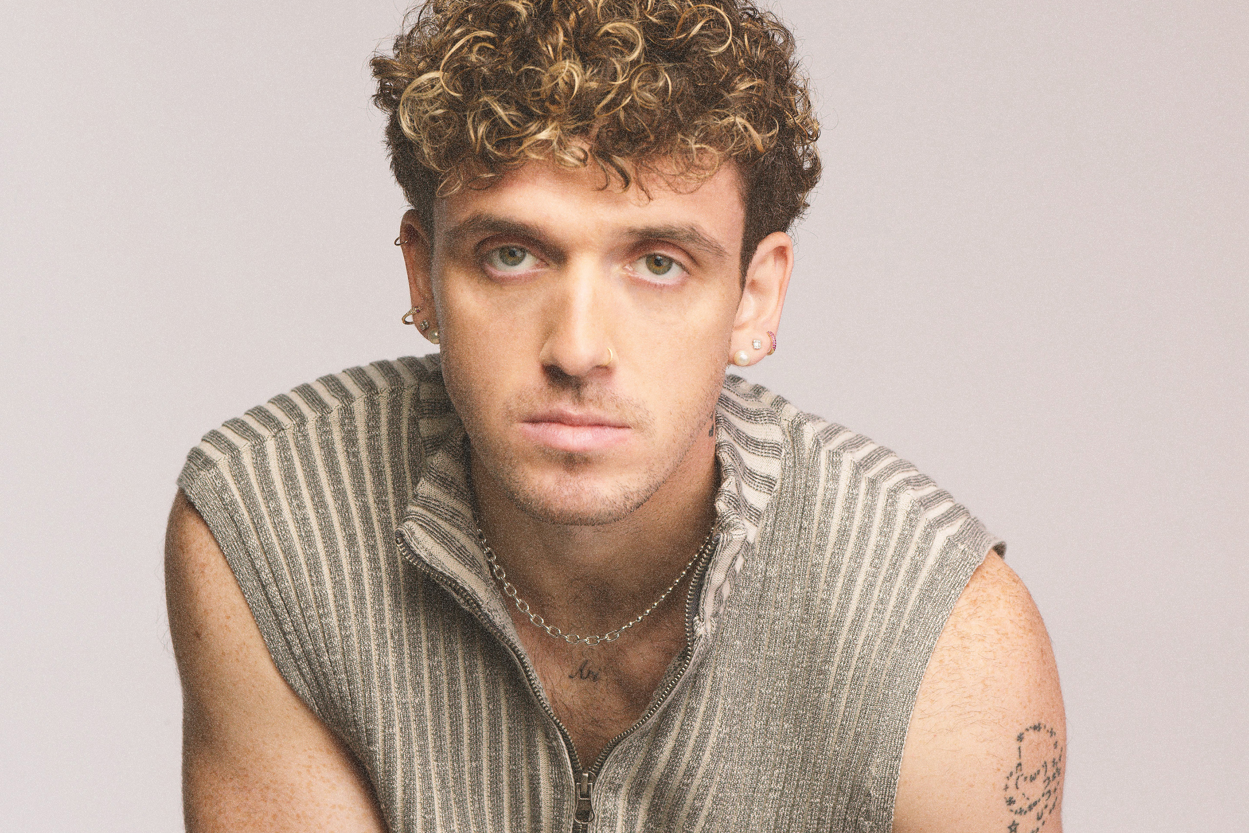 Lauv has released his first-ever fully-choreographed video for new single 'Potential'