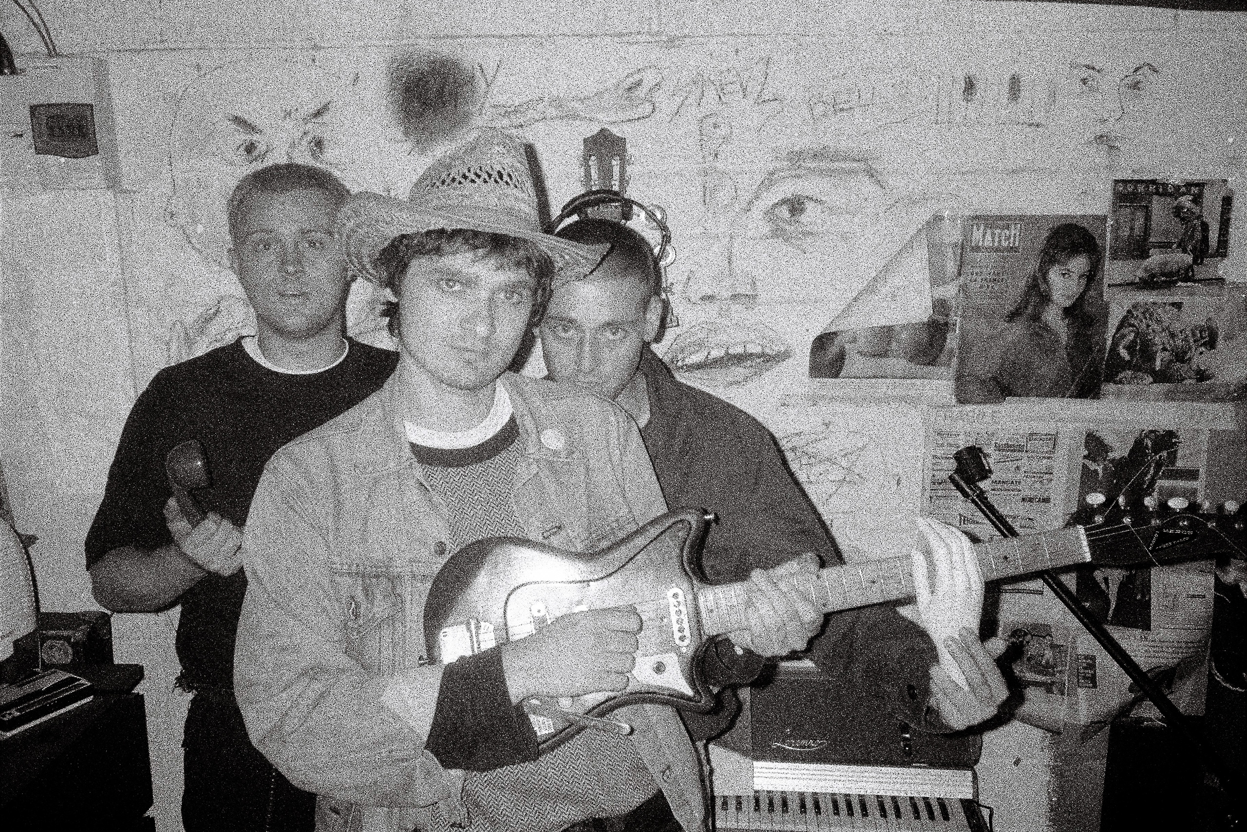 Bristol newcomers Mould have signed to Nice Swan for their new single, 'Cables'