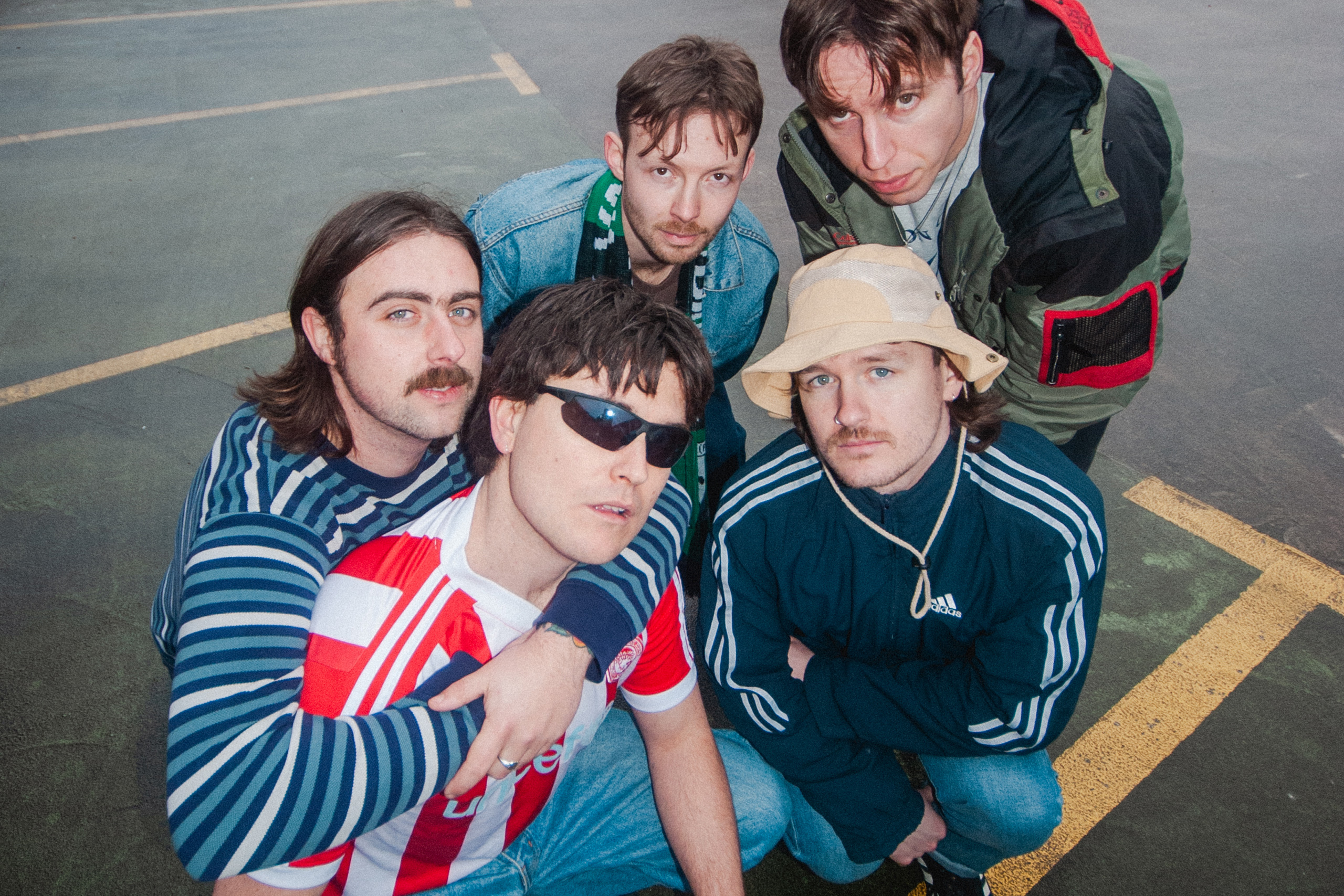 Saloon Dion are teasing an upcoming project with their new single, 'Struck'