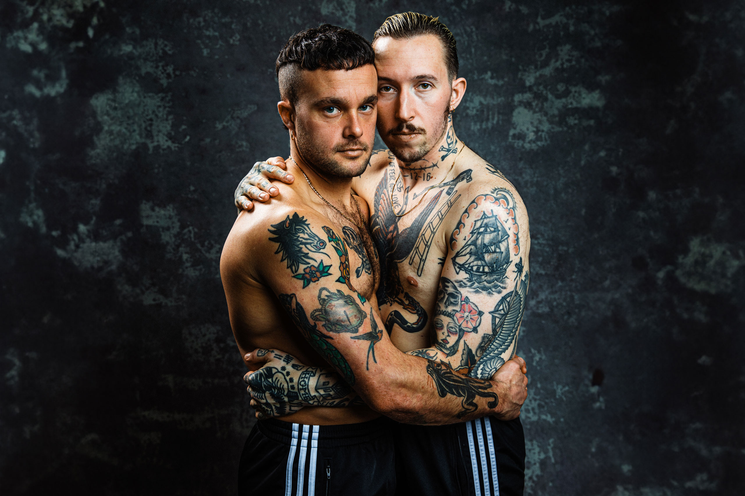 Soft Play head to the gym for their new 'Mirror Muscles' video