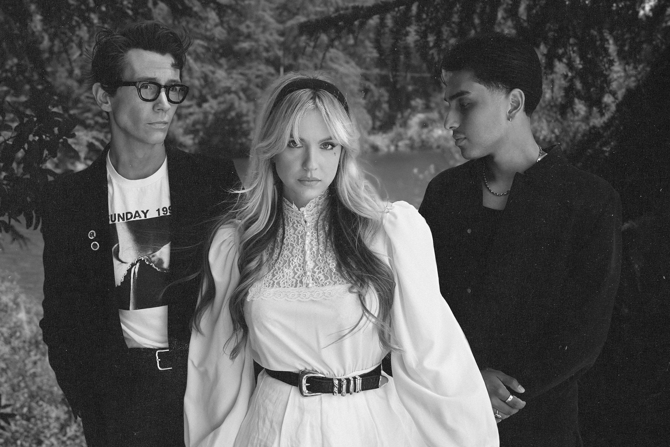 Sunday (1994) have shared a track from their upcoming deluxe EP - check out 'TV Car Chase'