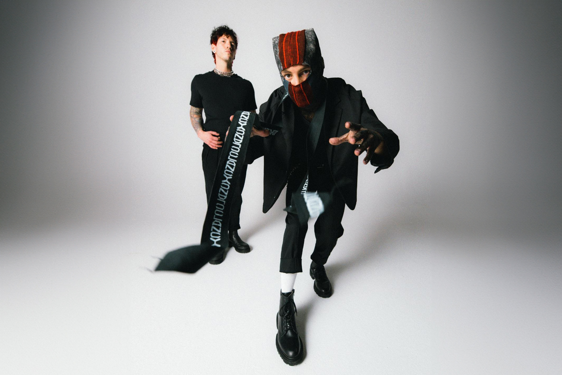 Twenty One Pilots have unveiled a new single and a UK tour