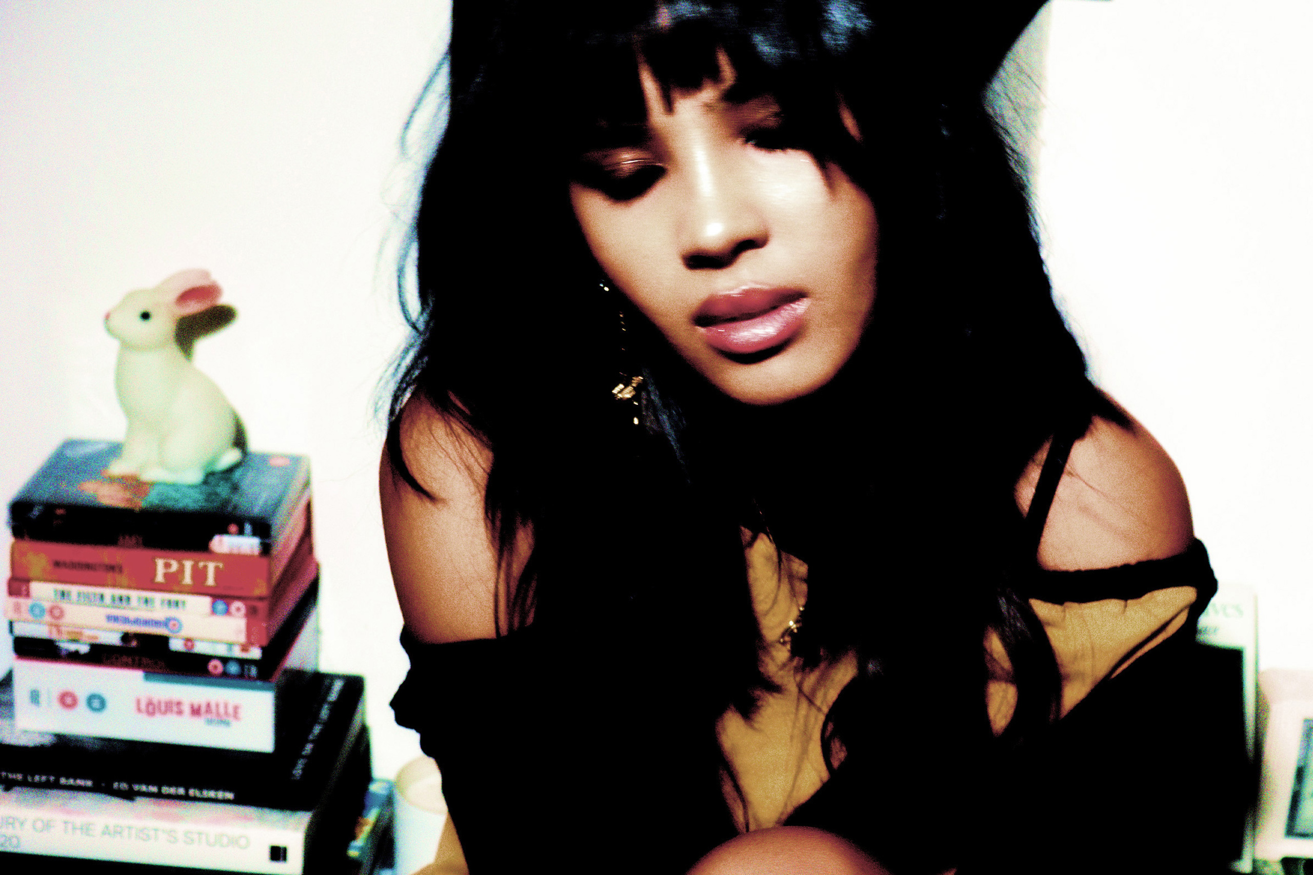 Aziya is back with a new single, 'party's over'