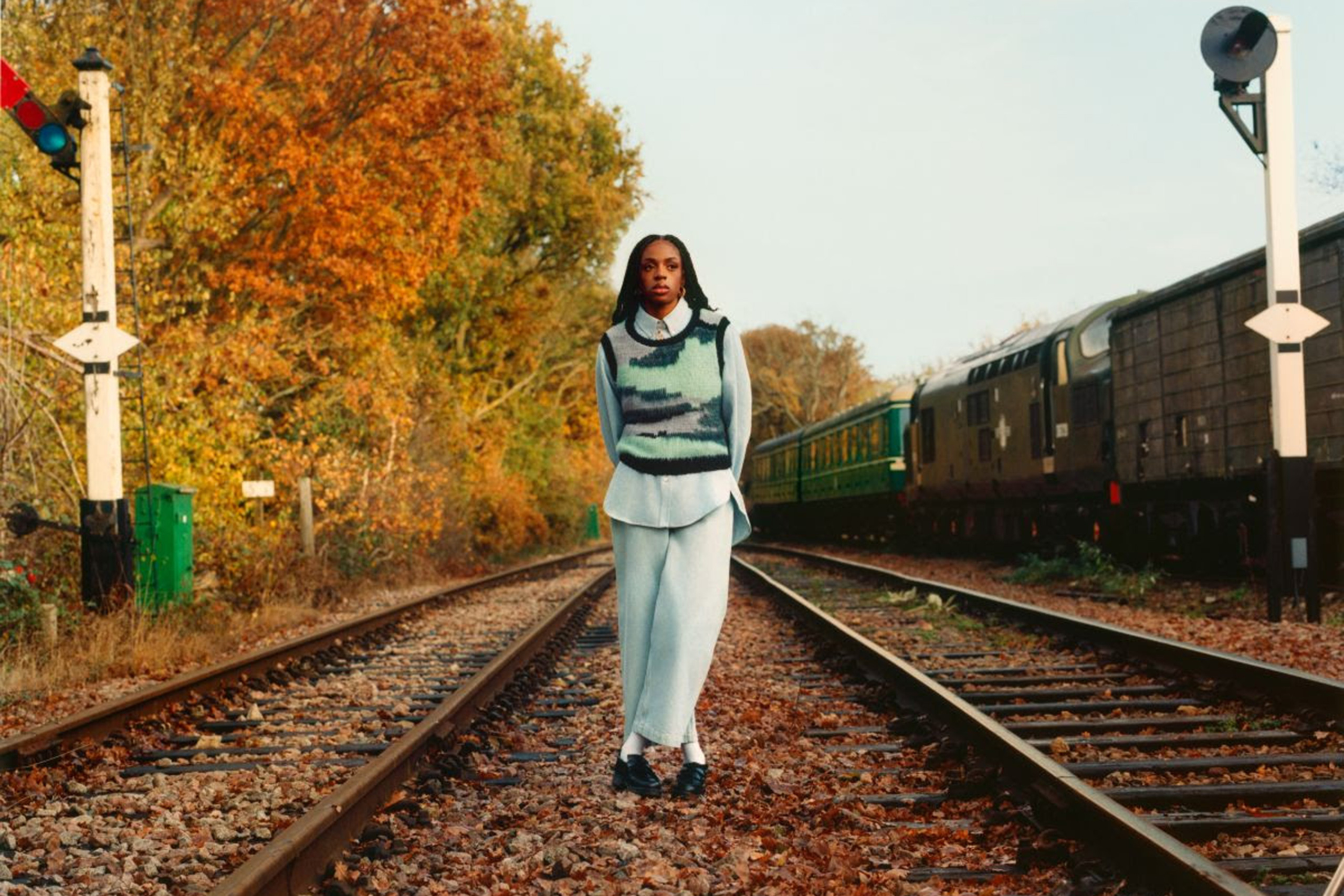 Cat Burns has released a new video for debut album teaser single, 'end game'