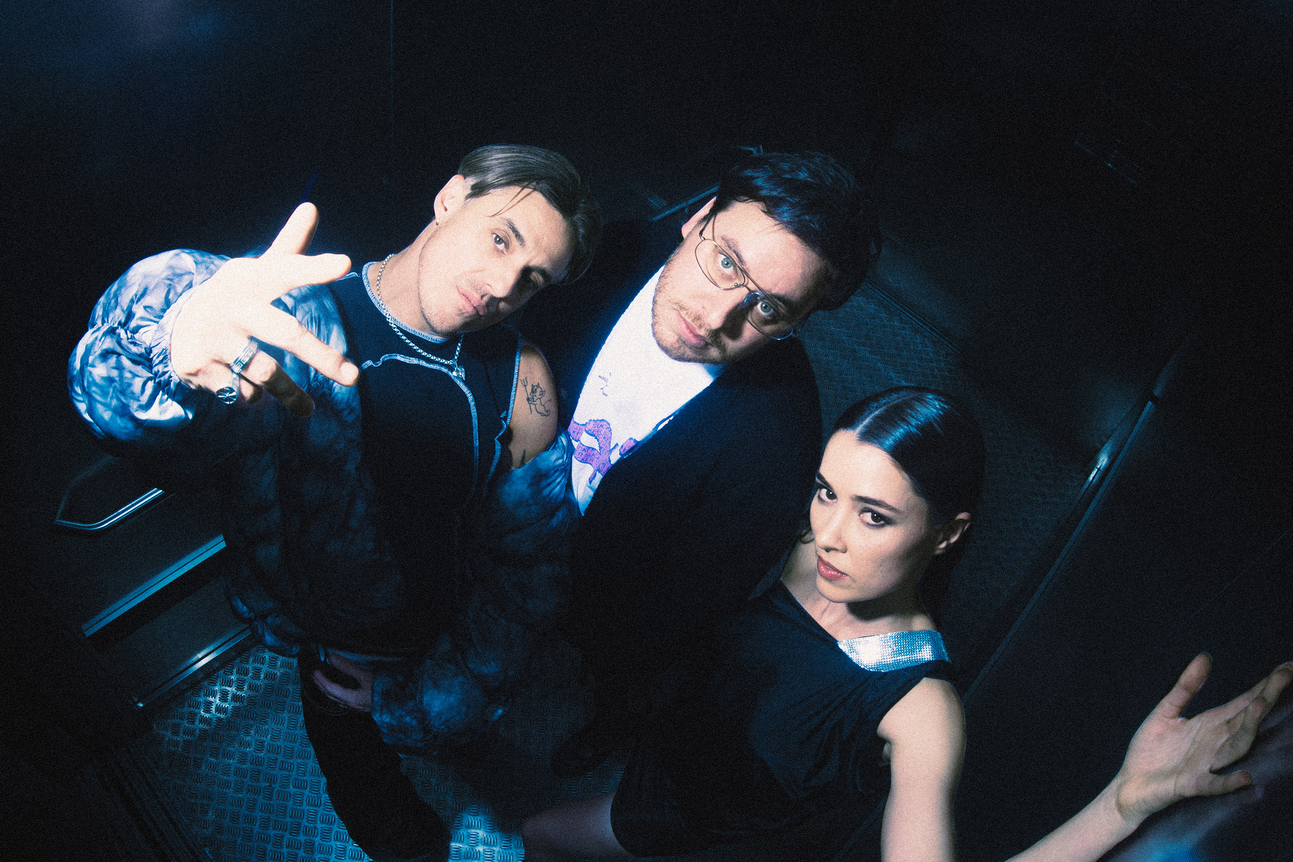 Confidence Man have teamed up with DJ BORING for 'Forever 2 (crush mix)'