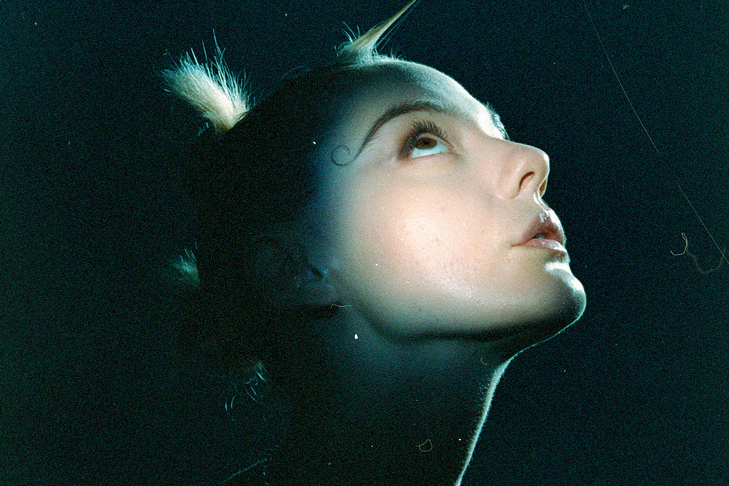 Dora Jar has shared a new single inspired by getting lost in life, 'Timelapse'