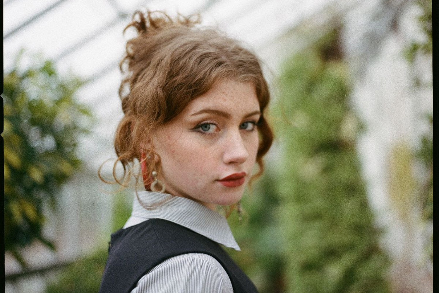 Ellur has shared the official video for new single 'Satellites'