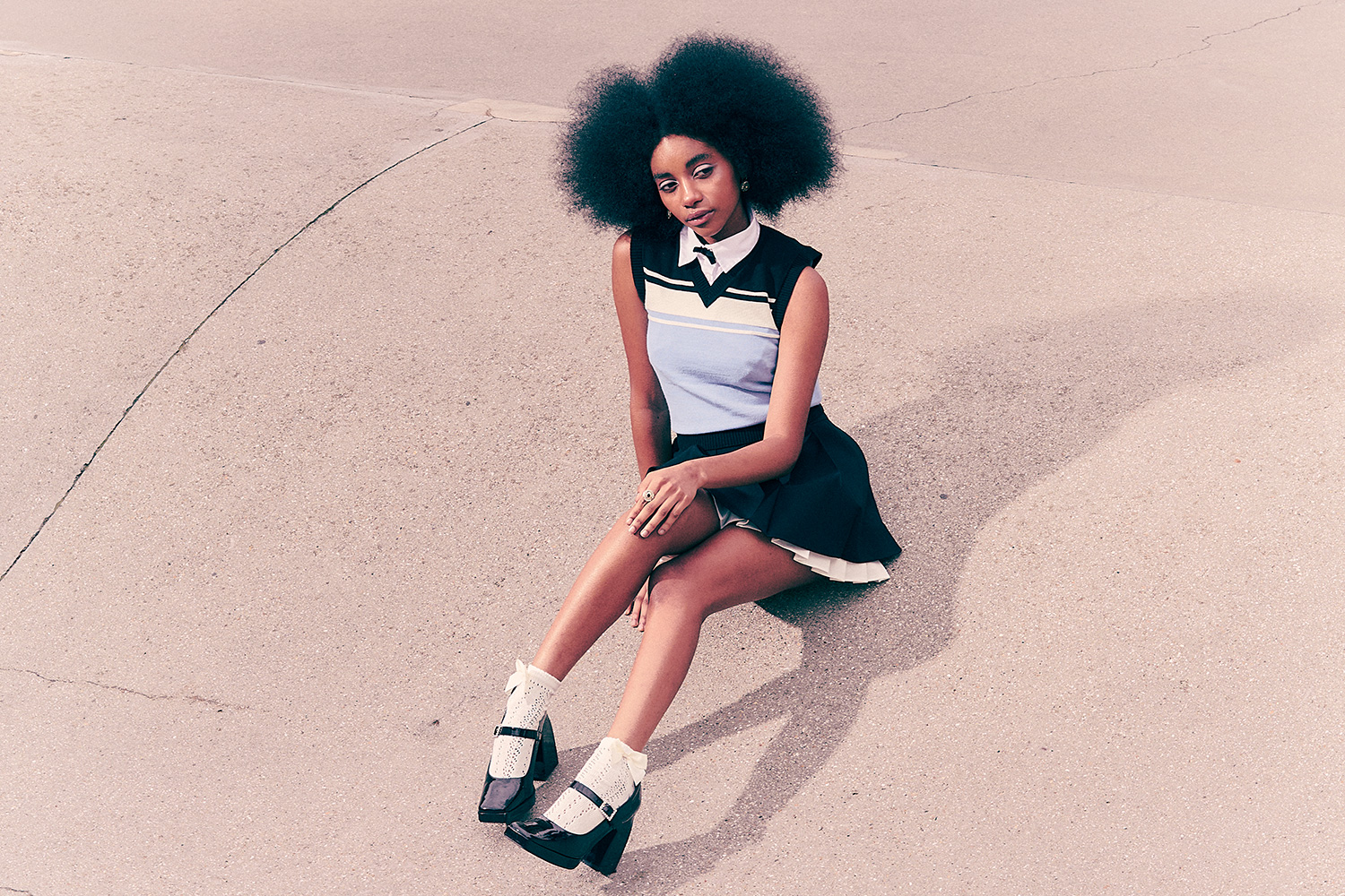 flowerovlove indulges in an everlasting crush with her new single, 'a girl like me'