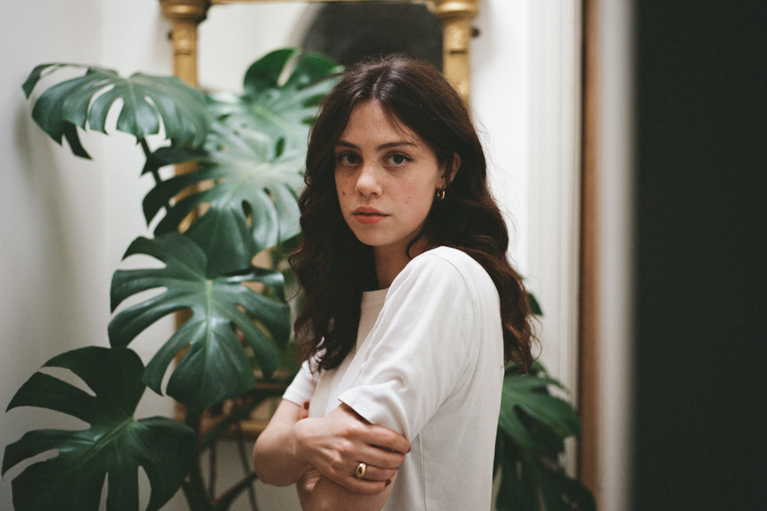 Matilda Mann has released two new singles, 'Meet Cute' and 'Tell Me That I'm Wrong', ahead of her Wallows support tour