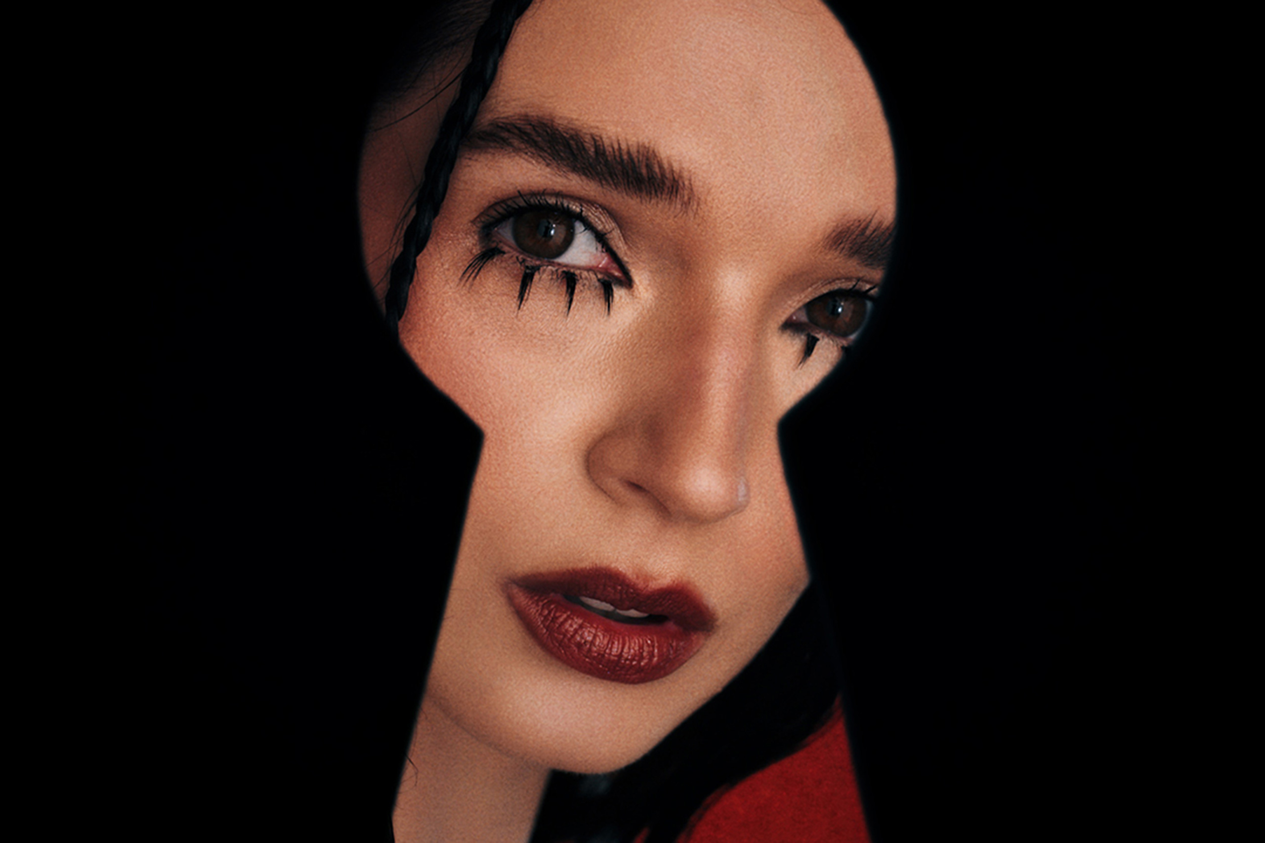 Poppy has released a new single, 'New Way Out'