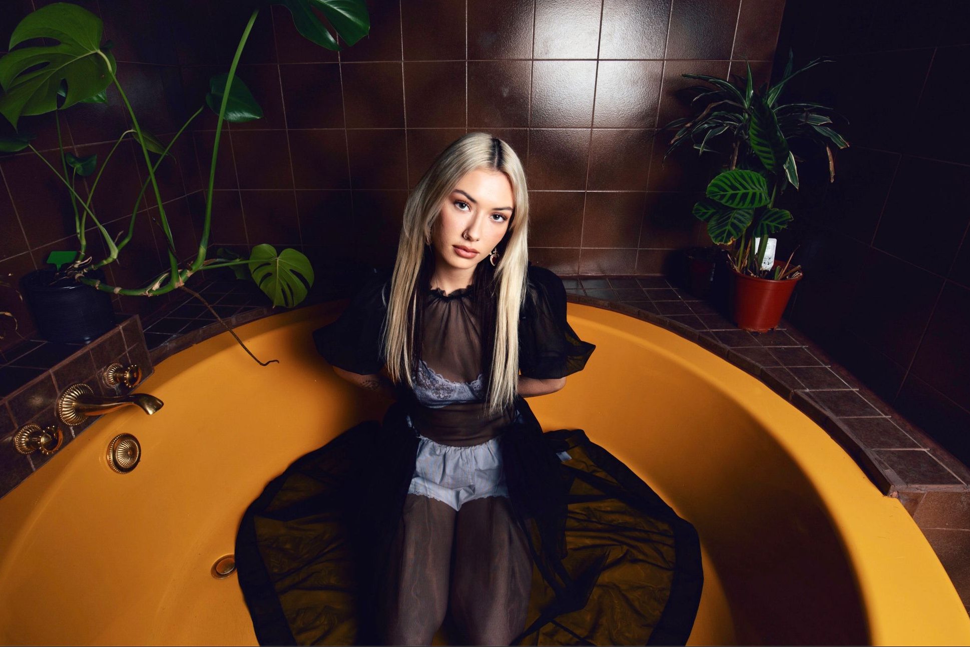 Nieve Ella tackles imposter syndrome with her new single 'Sugarcoated'