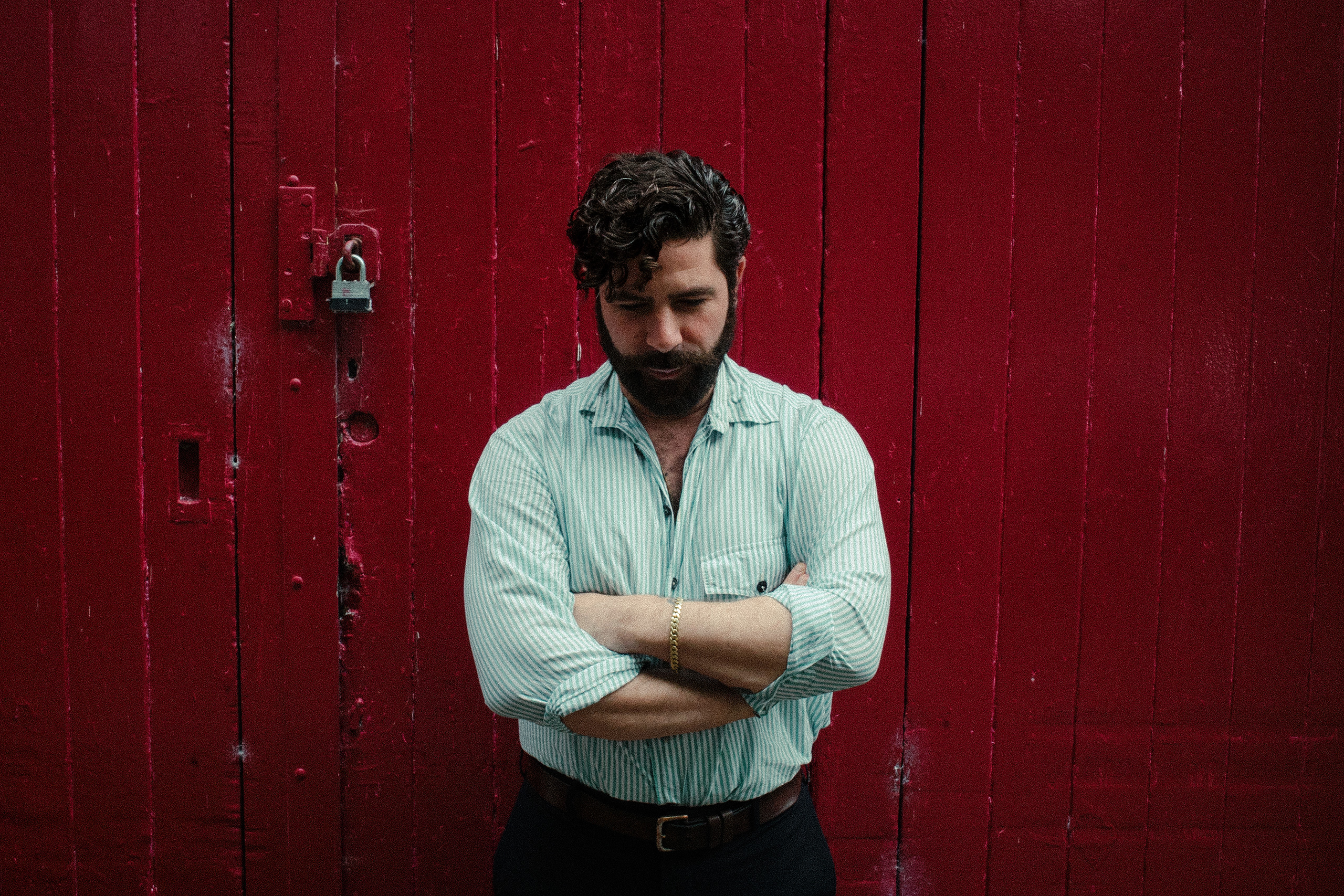 Yannis &amp; The Yaw have released a new single inspired by the Paris refuse strikes, 'Under The Strikes'