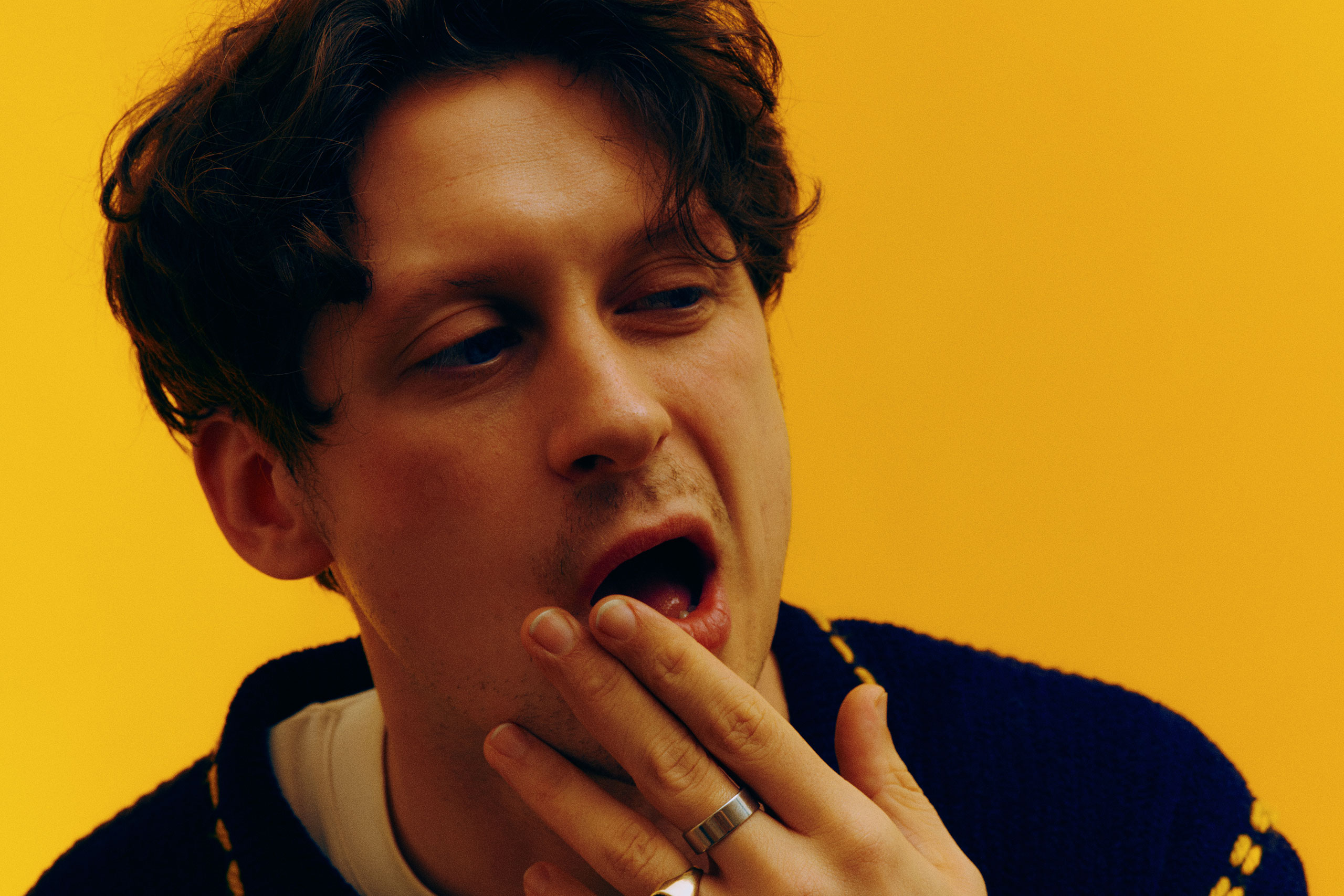 Barry Can't Swim has teamed up with O'Flynn for his new single 'Kimpton'