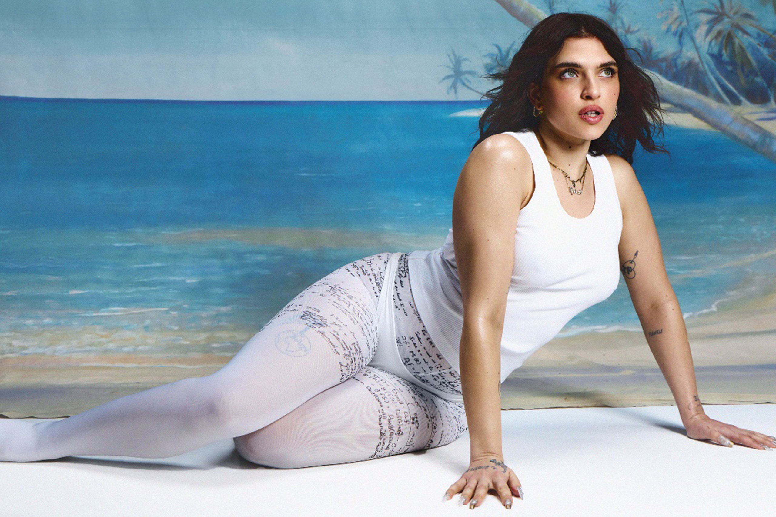 Mae Muller has announced a new EP, 'My Island', for July