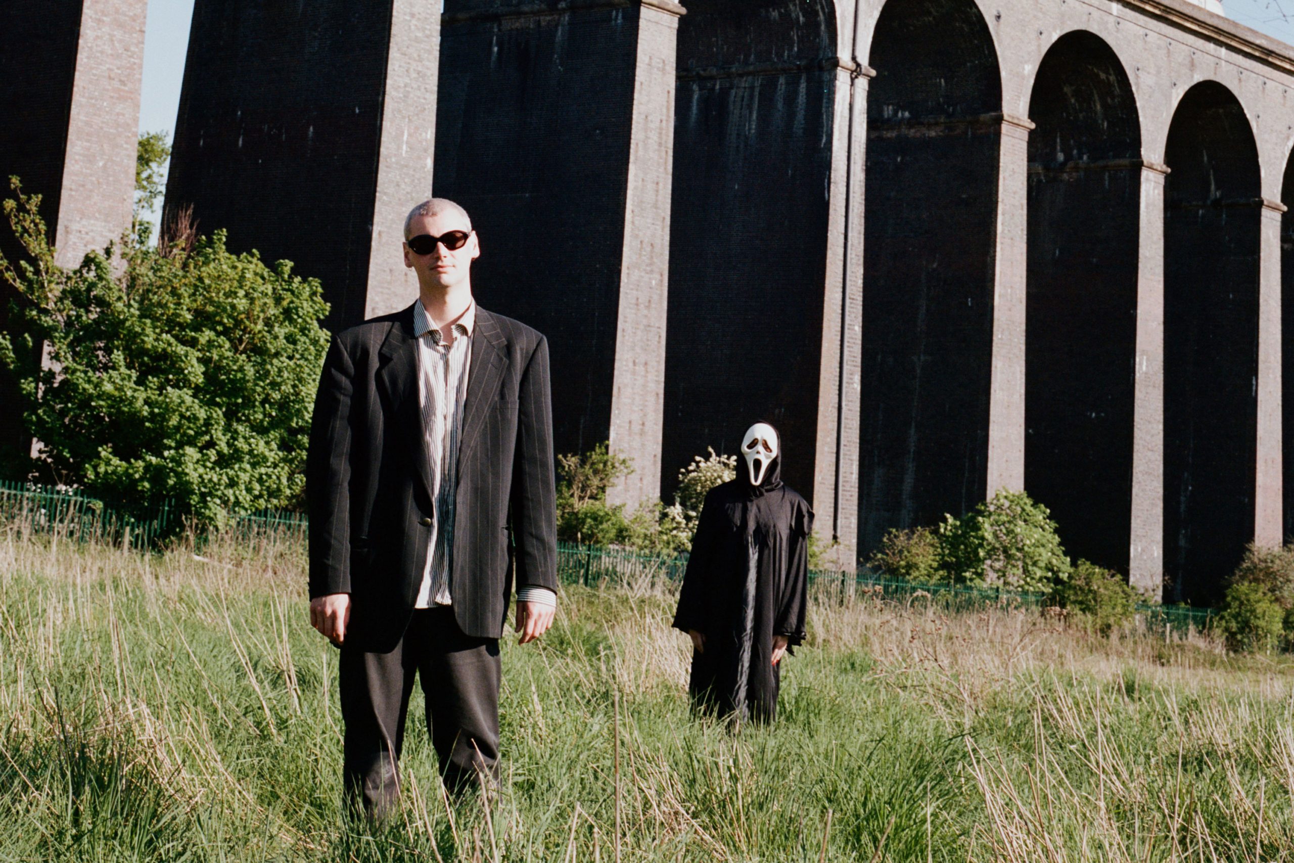 vegas water taxi announce new EP 'long time caller' with single 'chateau photo'