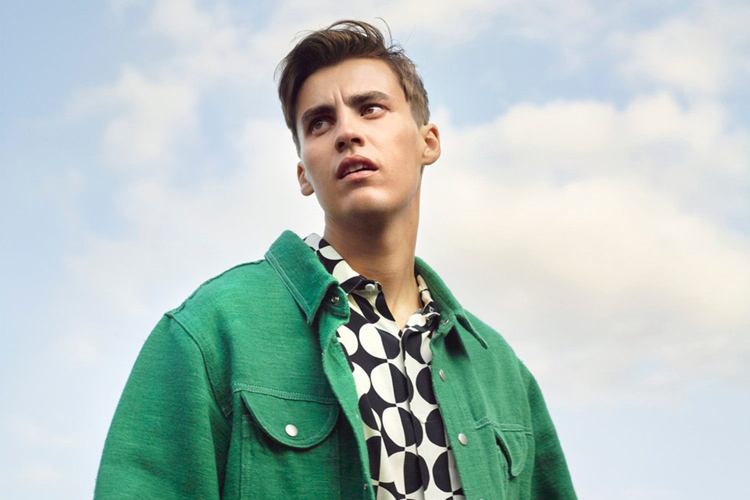 JC Stewart has debuted a new video for 'Break My Heart'