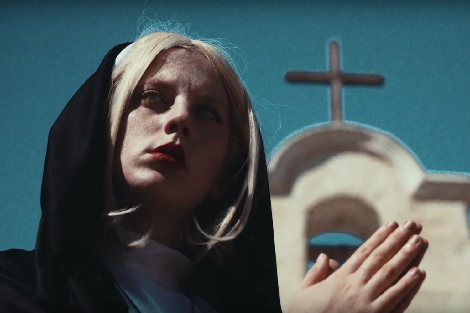 Black Honey head to the desert for storming new track ‘Believer’