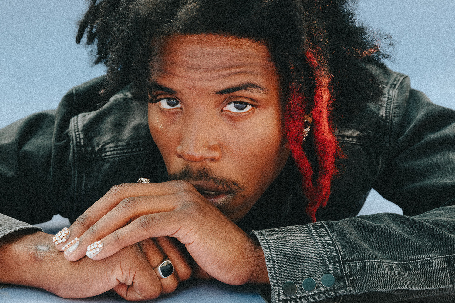 De'Wayne has released a video for 'Super 8'