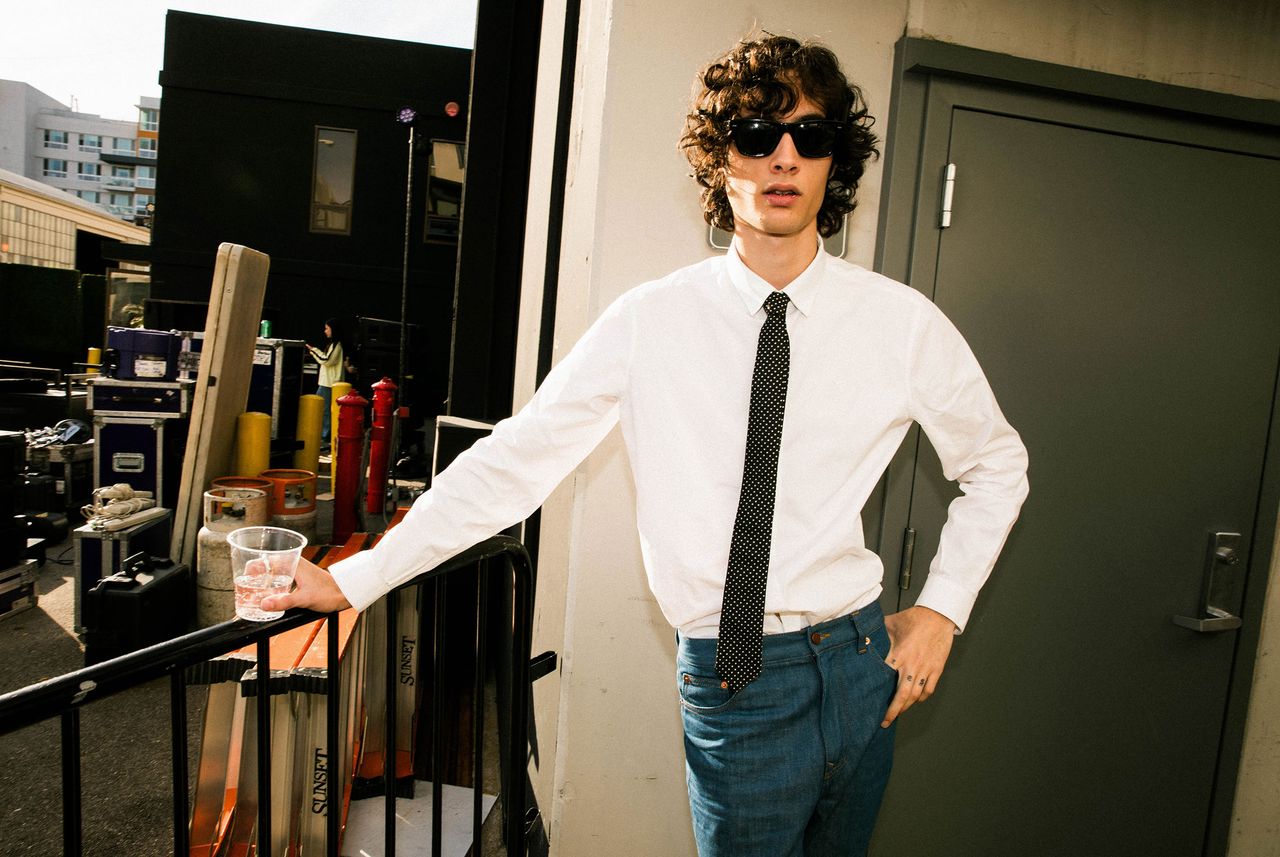 SOMBR has unveiled his new single 'Homewrecker' with a Western-themed music video