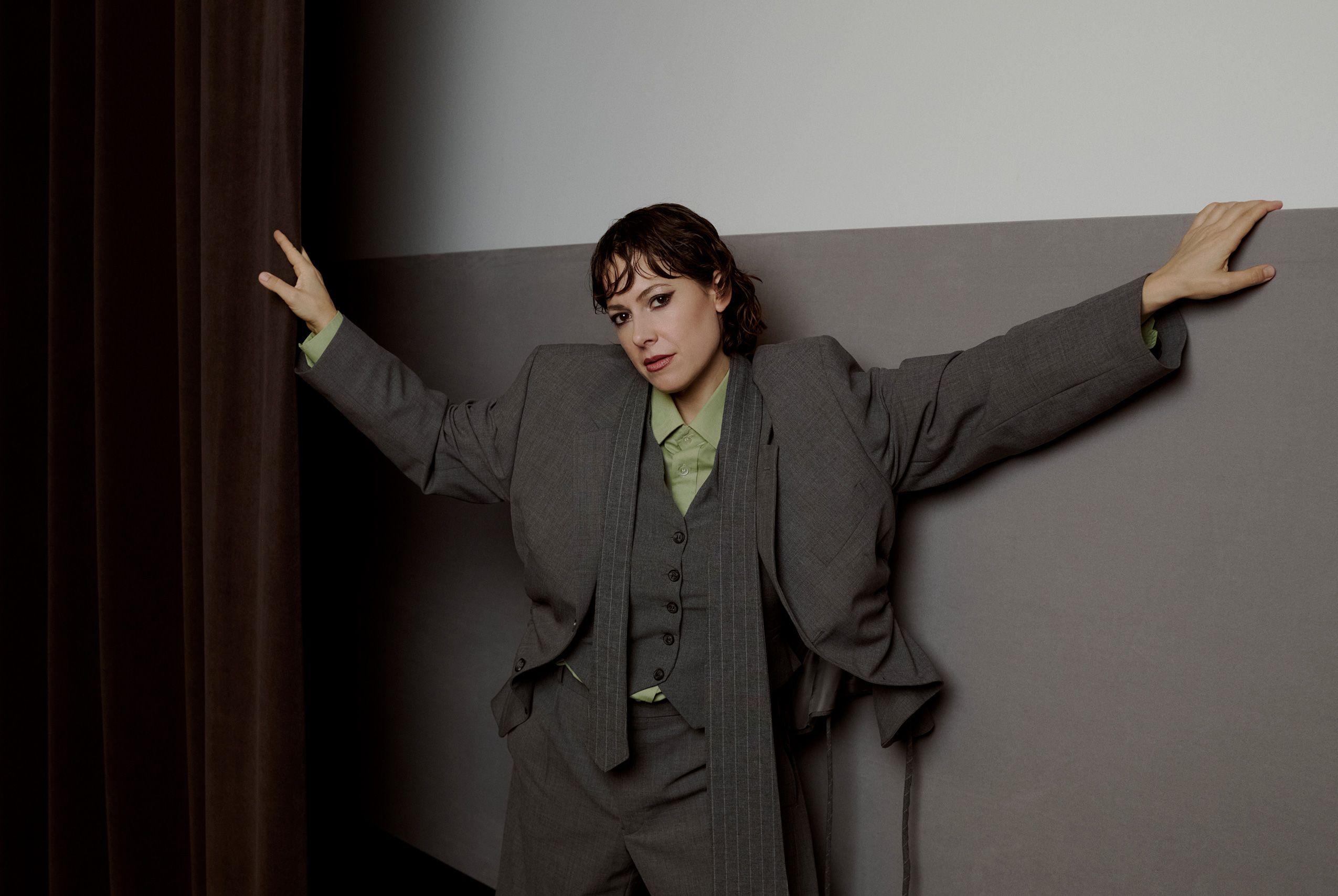 Odd Beholder has dropped her new protest song, 'Internet Famous'