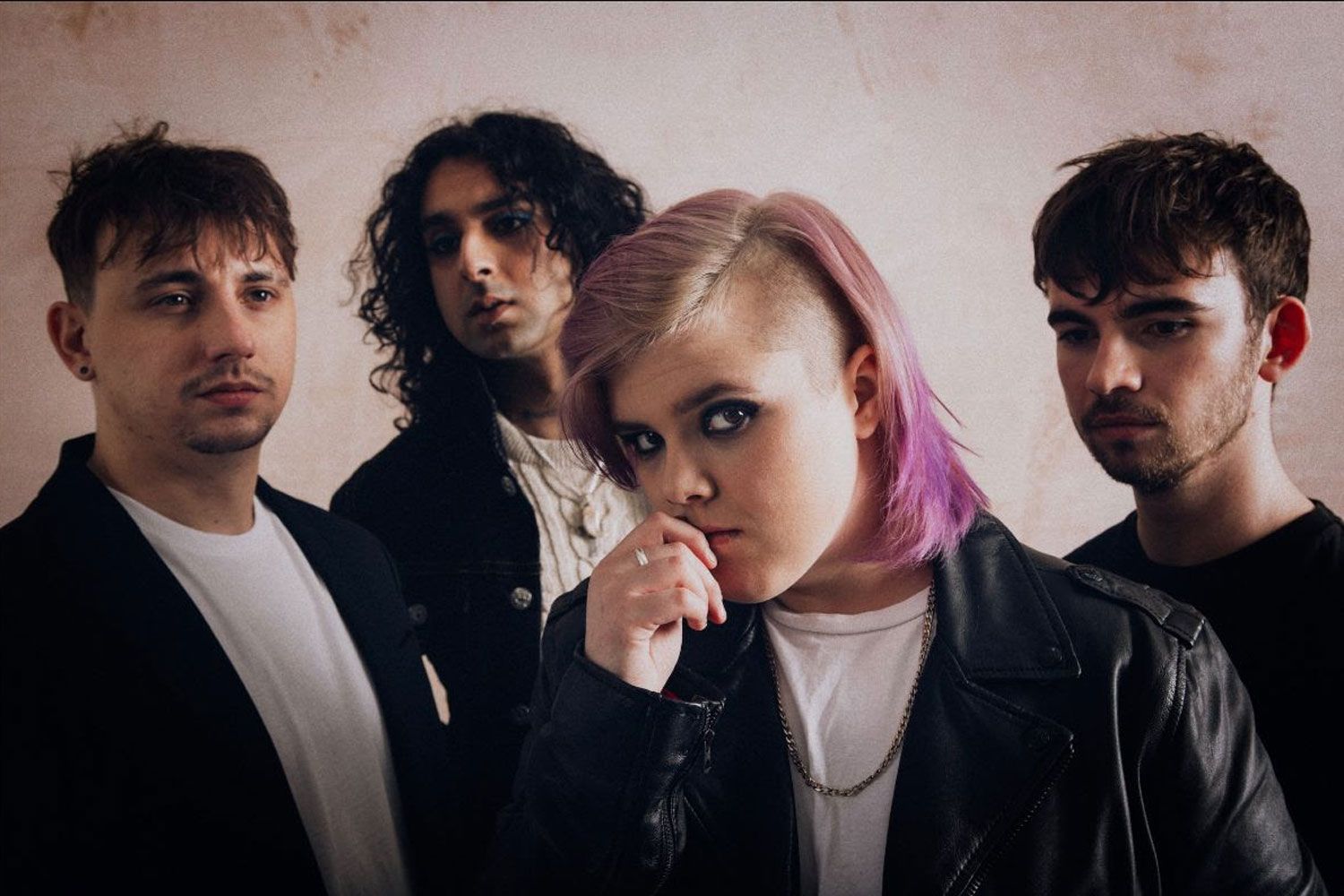 Bloxx have dropped a brand new single, 'Everything I've Ever Learned'