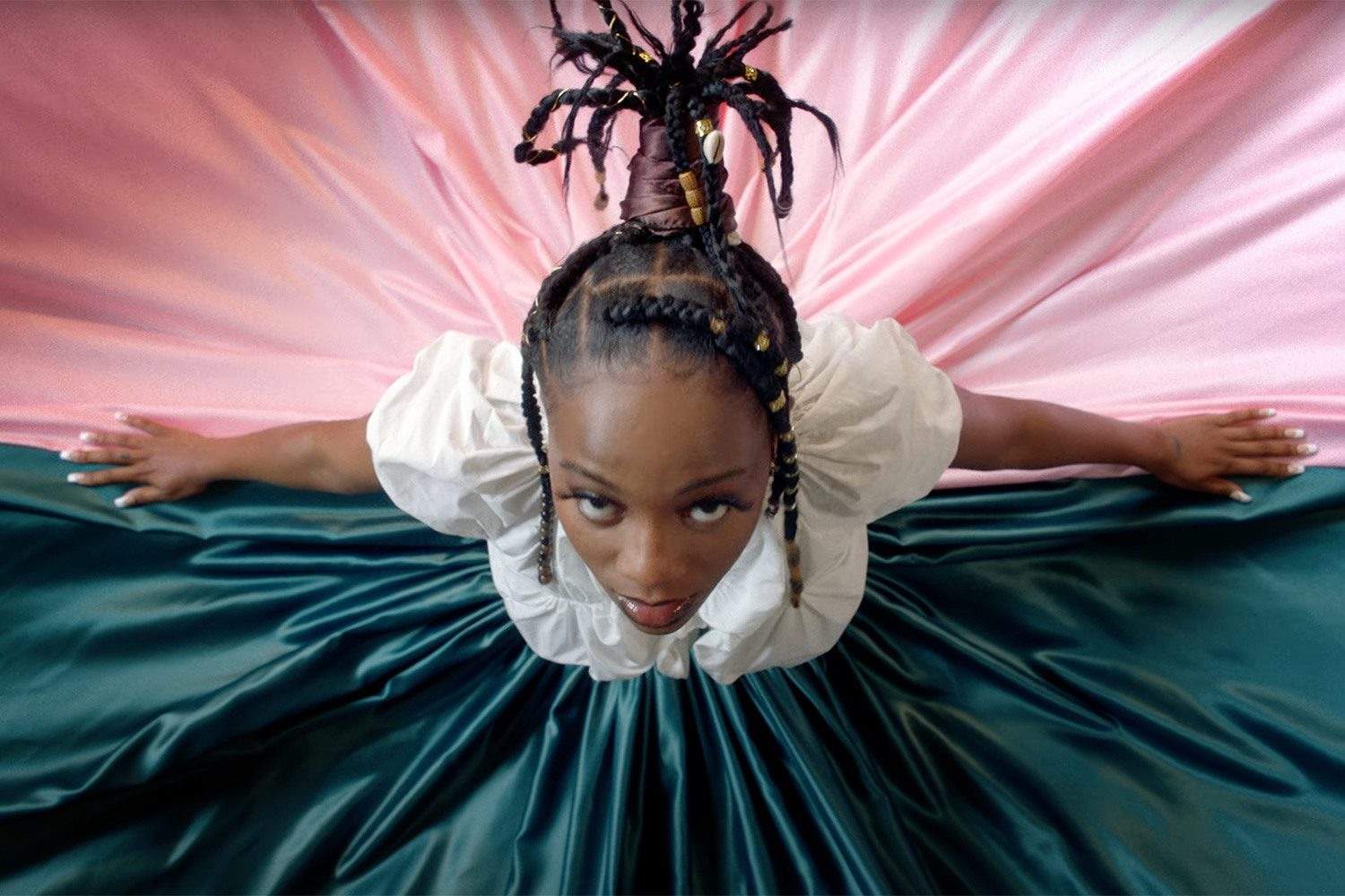 Rachel Chinouriri has released her new single 'Darker Place', a song about the battle between light and darkness