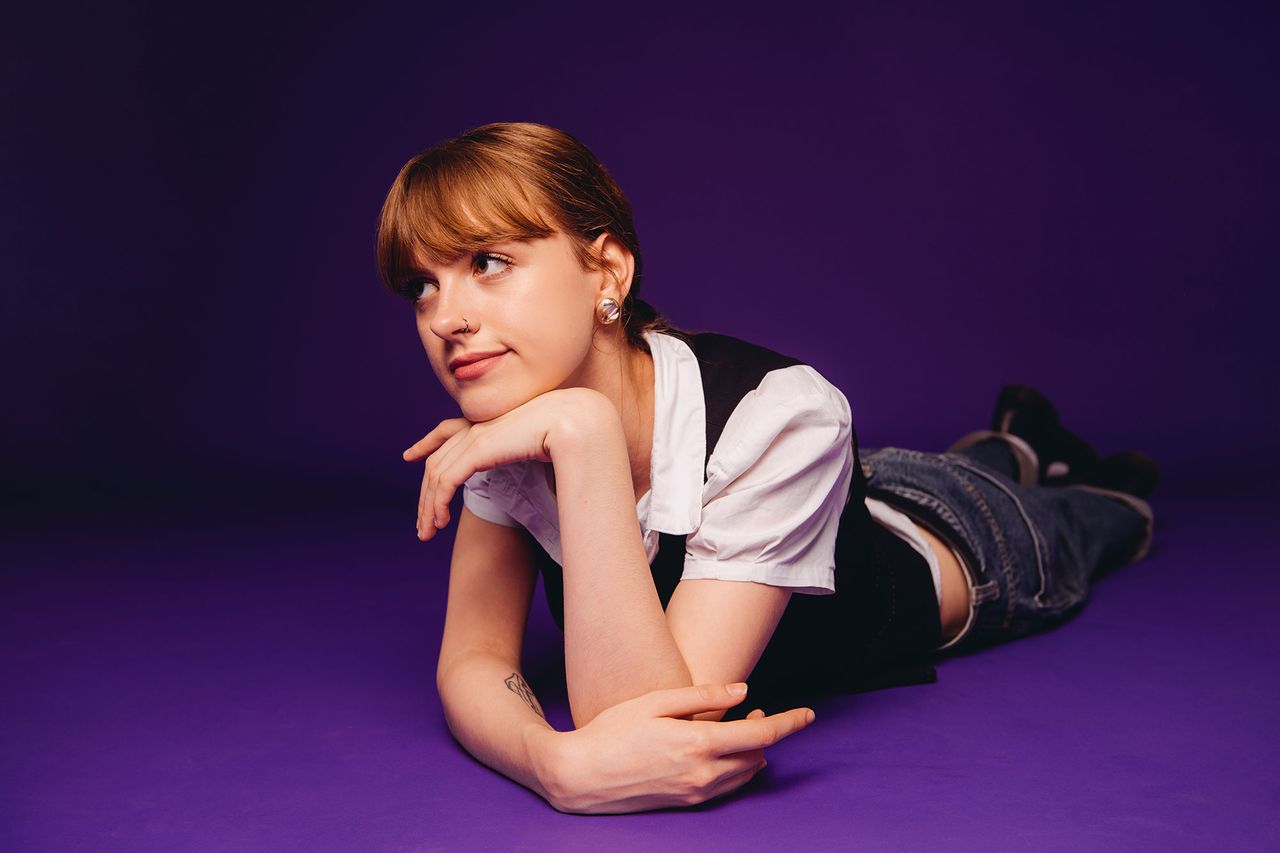 Chloe Slater has released her fab 'Love Me Please' EP, and shared new single 'Sucker'