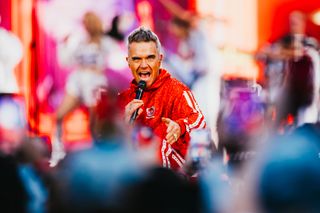Robbie Williams has joined the BRITs Week 26 for War Child line-up