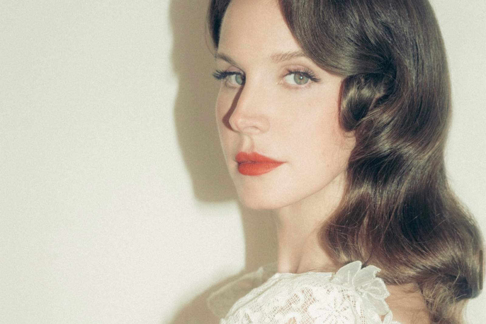 Lana Del Rey has shared a new country-influenced single, 'Bluebird'